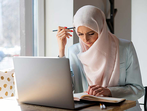 woman at laptop